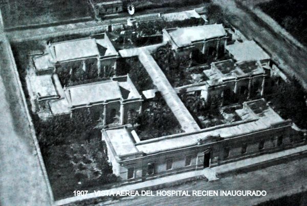 Edificio del Hospital San Vicente de Paul vista aérea